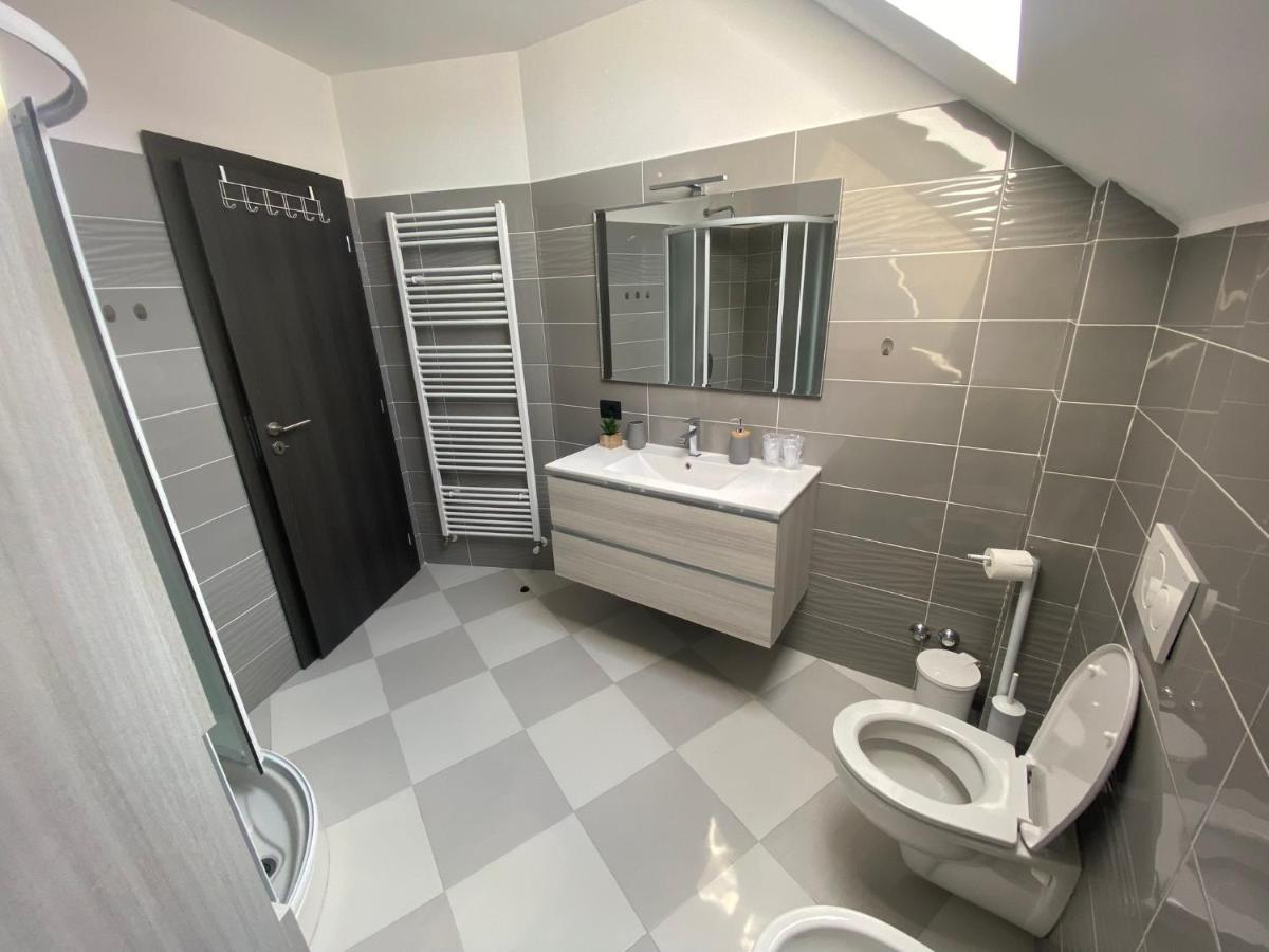 Apartman Galerija Ogulin Exterior foto